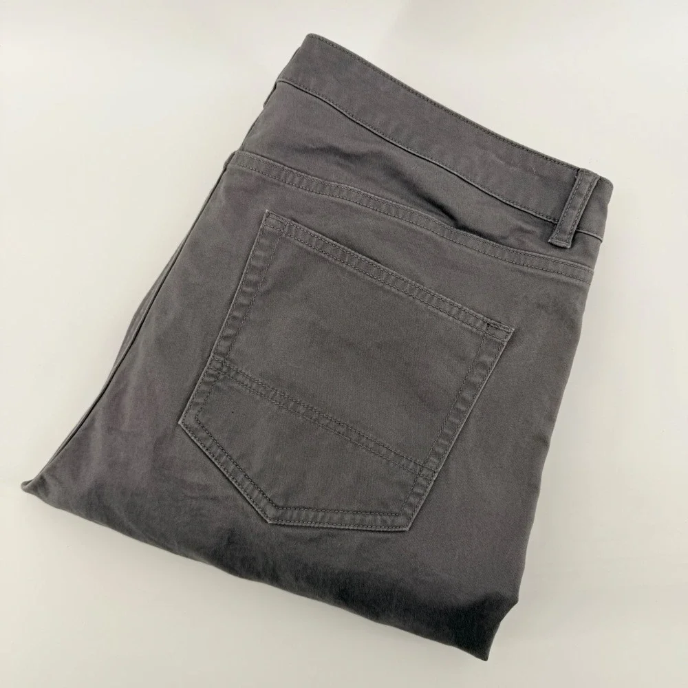 UNTUCKit Straight Fit 5-Pocket Pants Gray Stretch Cotton Chinos 35x32 Mens